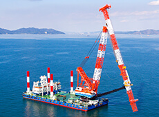 600t Lifting Crane with Pile Drive Leader
